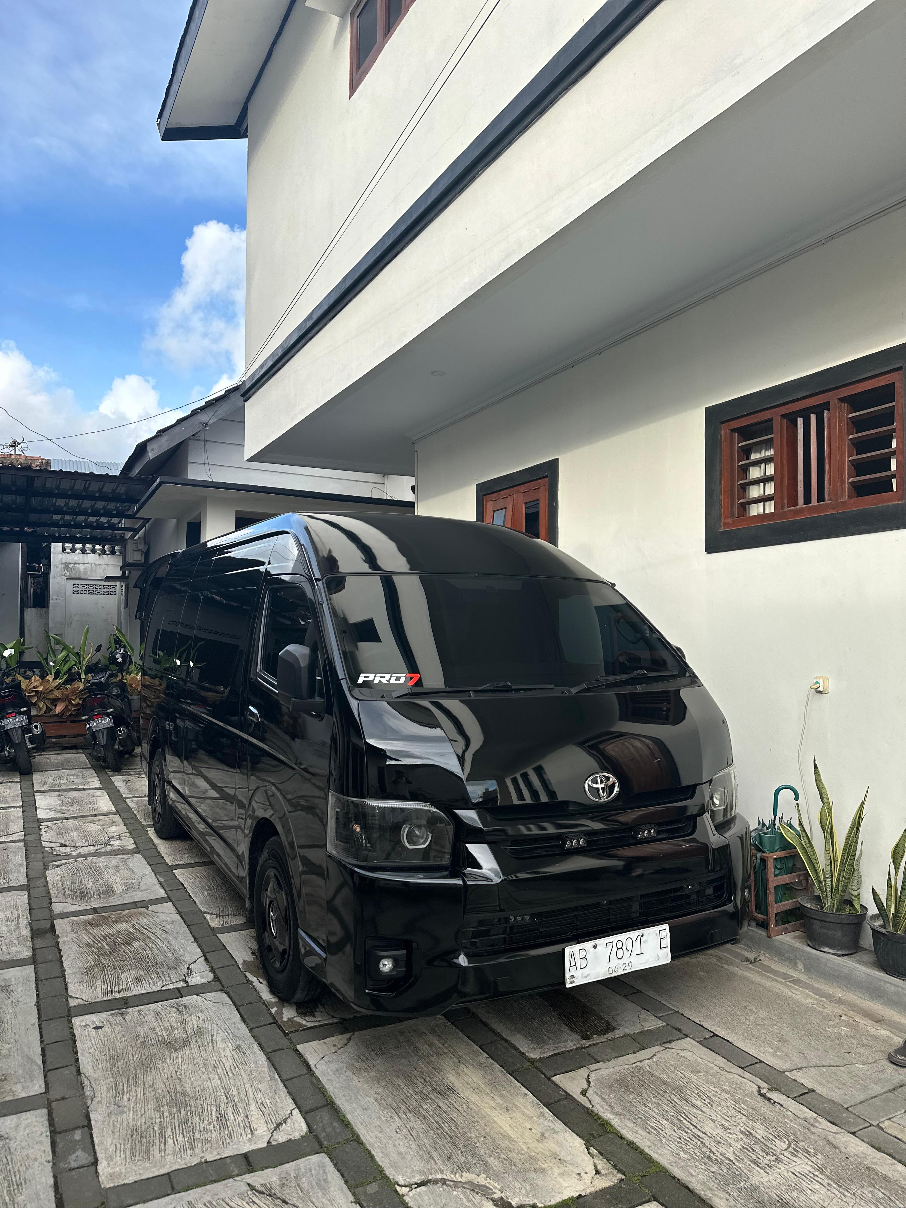 Sewa Hiace Ziarah Tasikmalaya Terbaik 2026, Perjalanan Ibadah Lebih Nyaman dan Tenang